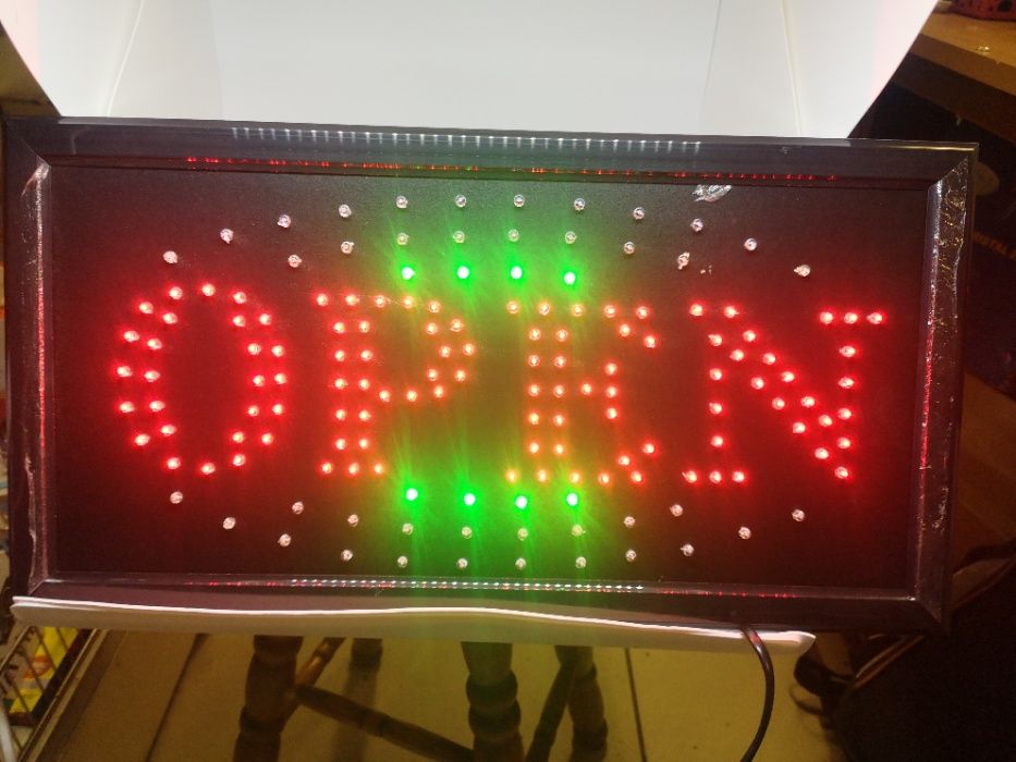 led reklama otwarte .open