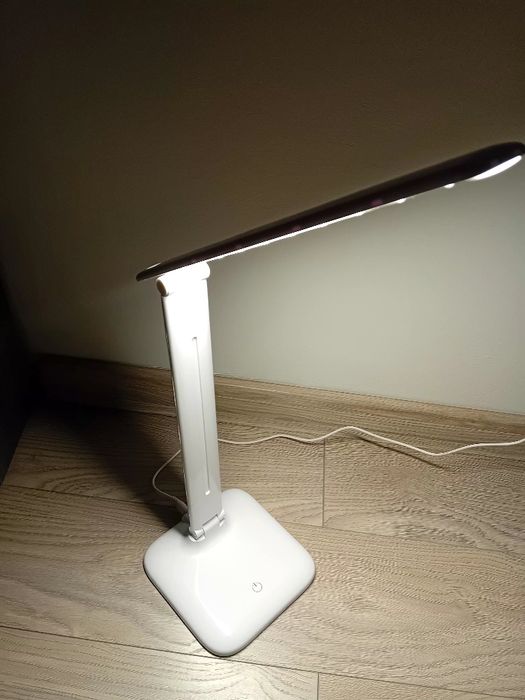 Lampka ledowa na biurko