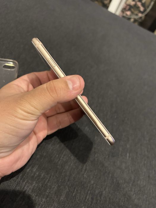 Iphone 8 64GB Como novo VENDO OU TROCO