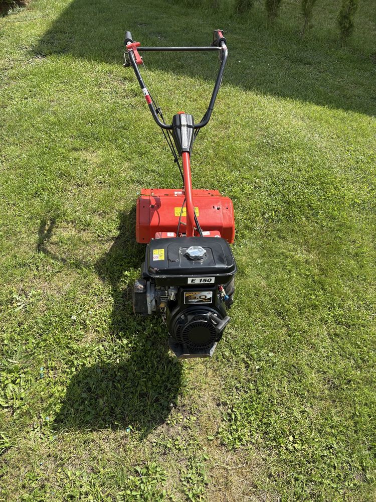 Glebogryzarka spalinowa z napędem eurosystems E 150 Robin