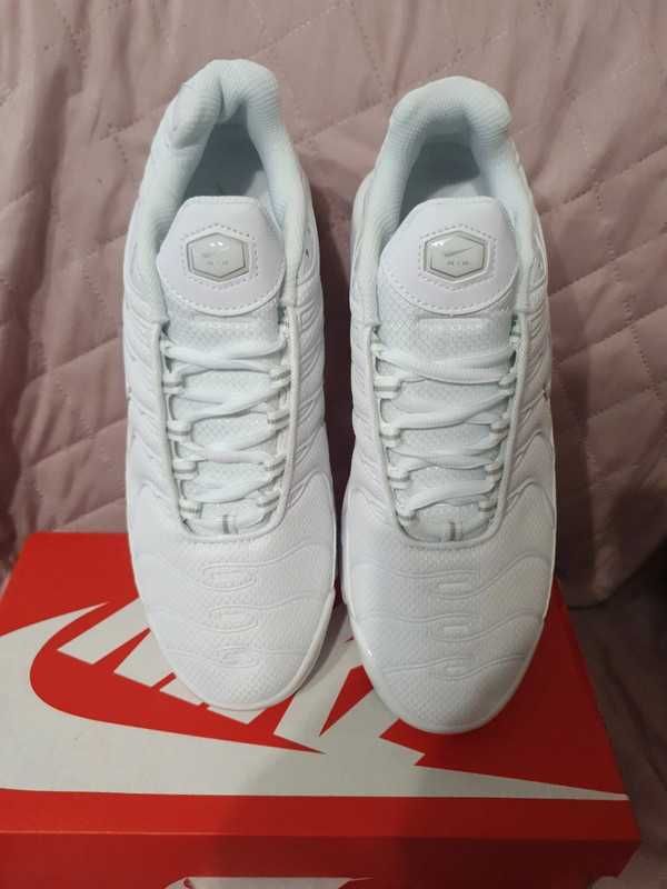 buty Espadryle NikeAirMaxTNPlusWhite Espadryle R.37.5
