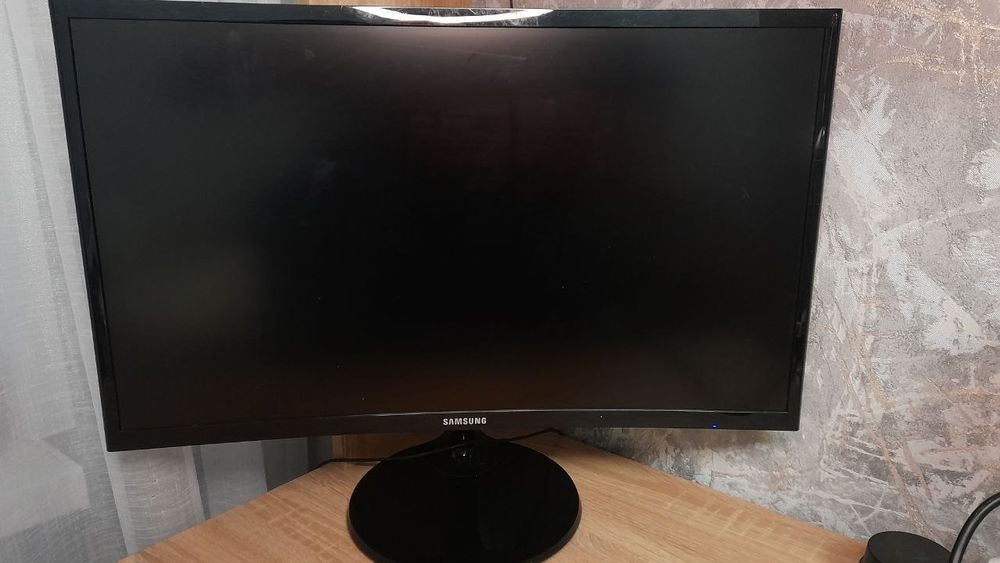 Монитор Samsung 21