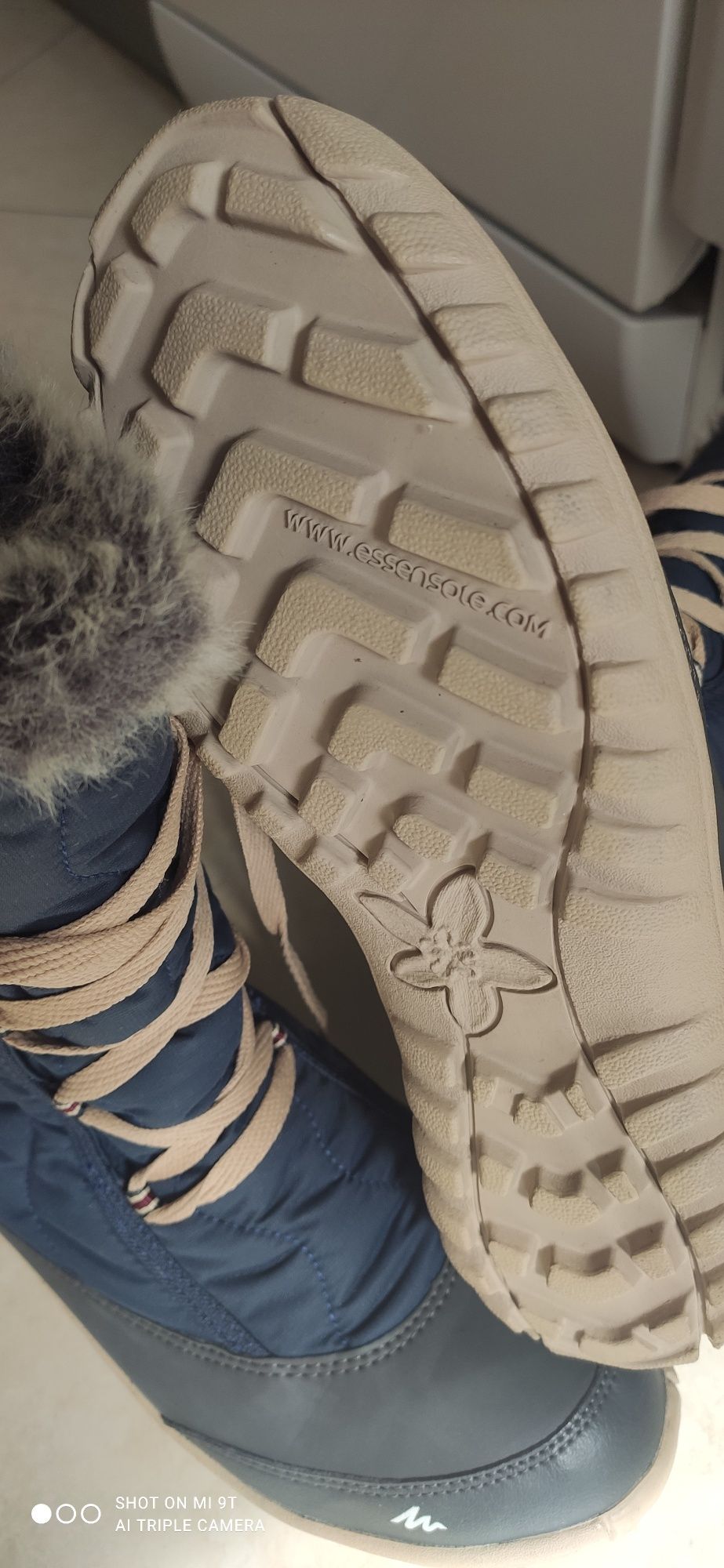 Botas para neve em ótimo estado