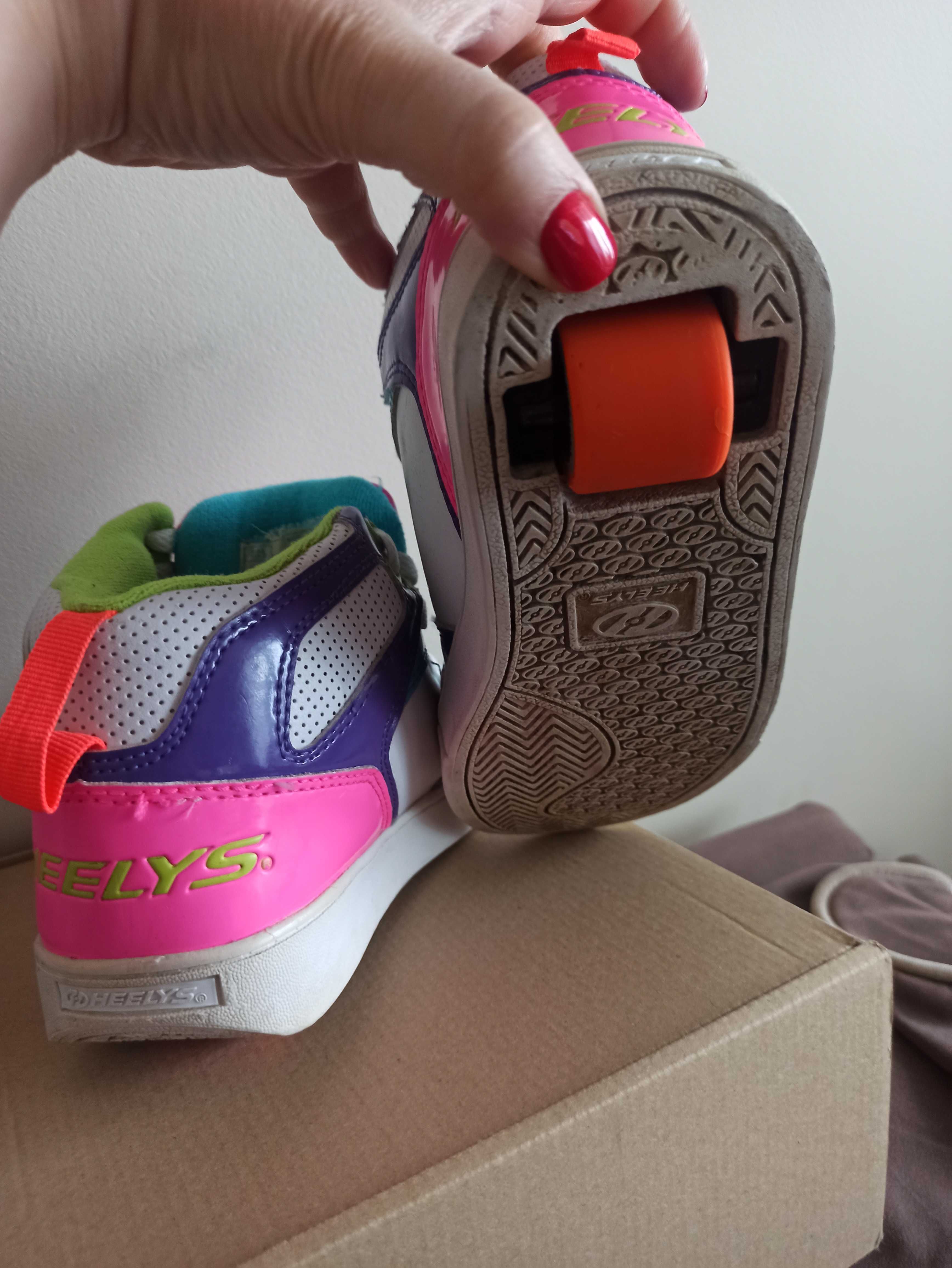 Buty dziecięce z rolkami heelys rozmiar 34