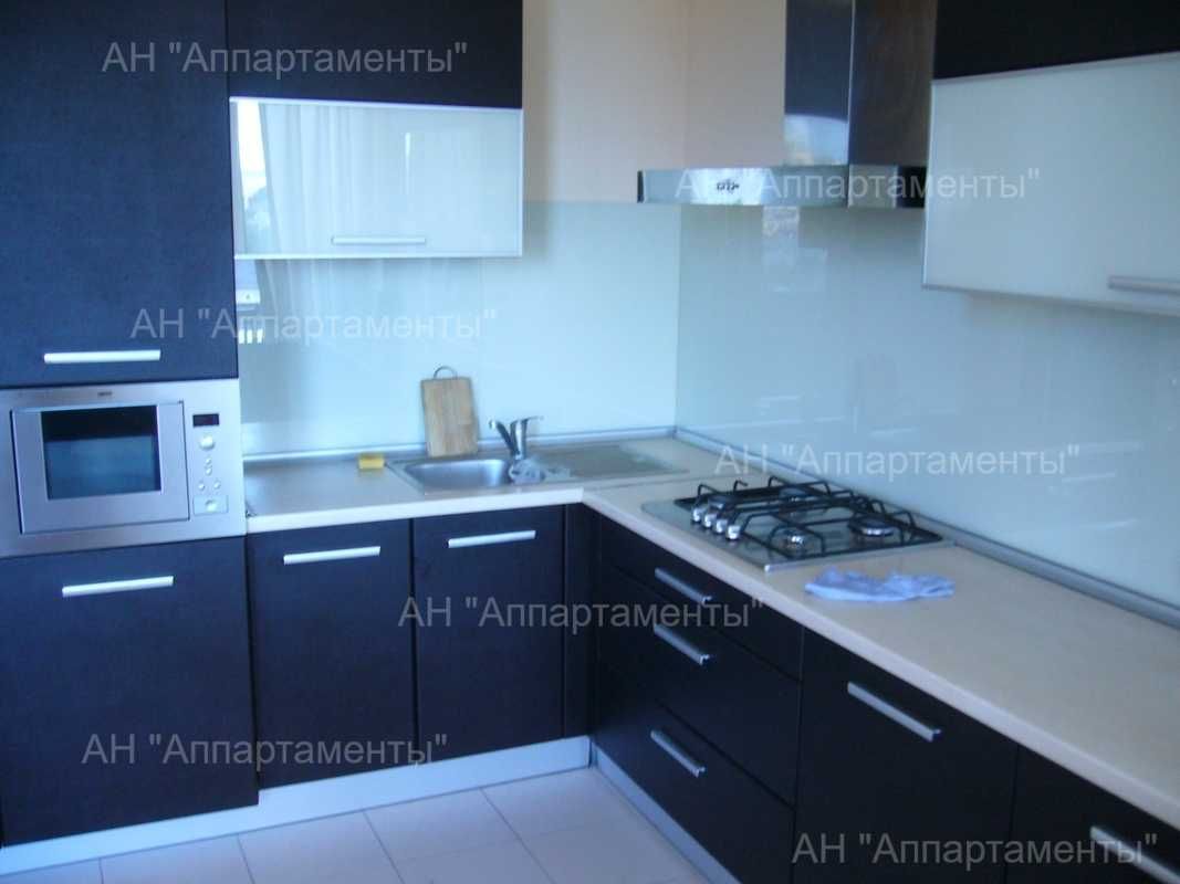 Продам 3к-студию в новострое, 90м, дизайн.ремонт, 2 лоджии, Центр