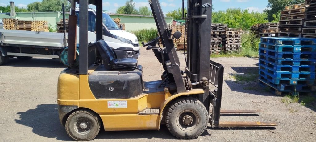 Wózek widłowy HC silnik Nissan B+G ( przesów boczny ) )
