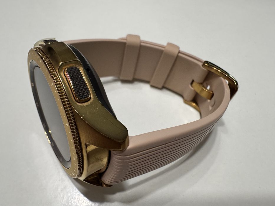 Samsung Galaxy Watch 42мм, Rose Gold – у гарному стані