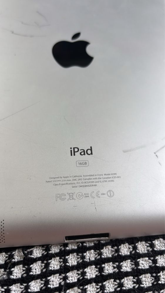 Zestaw dwóch iPadów iPad 2 i iPad mini 2