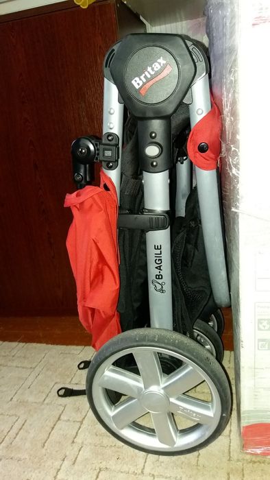 Продам прогулянкову коляску