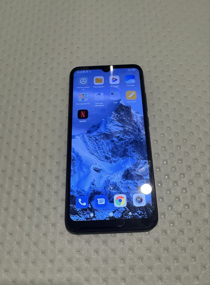 Б/у мобільний телефон Huawei Psmart 2019 3+64