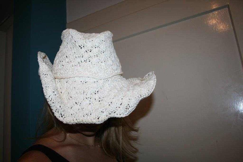 biały kapelusz słomowy roz M 56-57cm +etui
