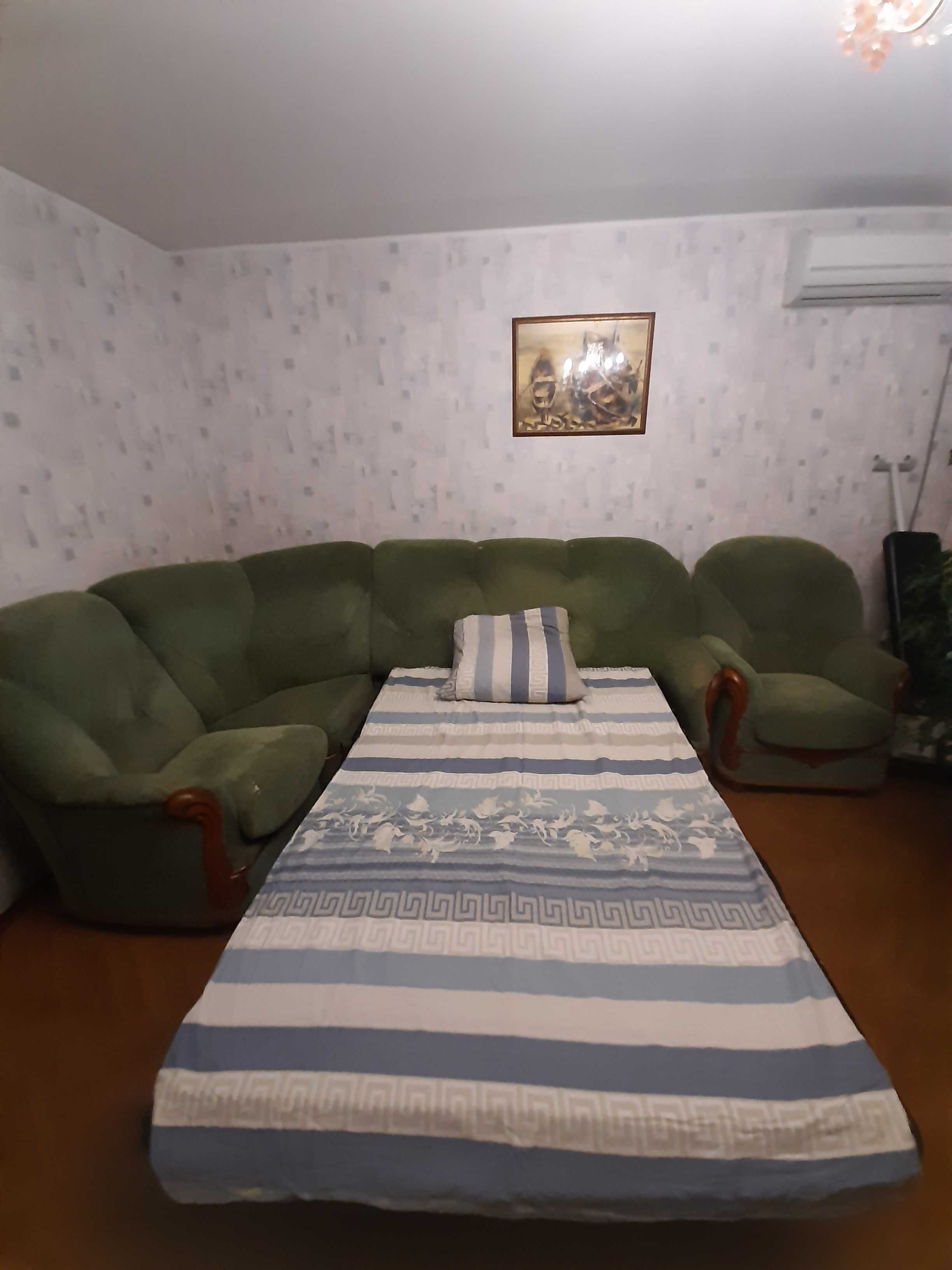 Мягкий уголок для гостиной