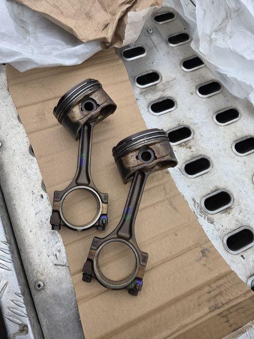 Tłoki insygnia 2.0 benzyna turbo