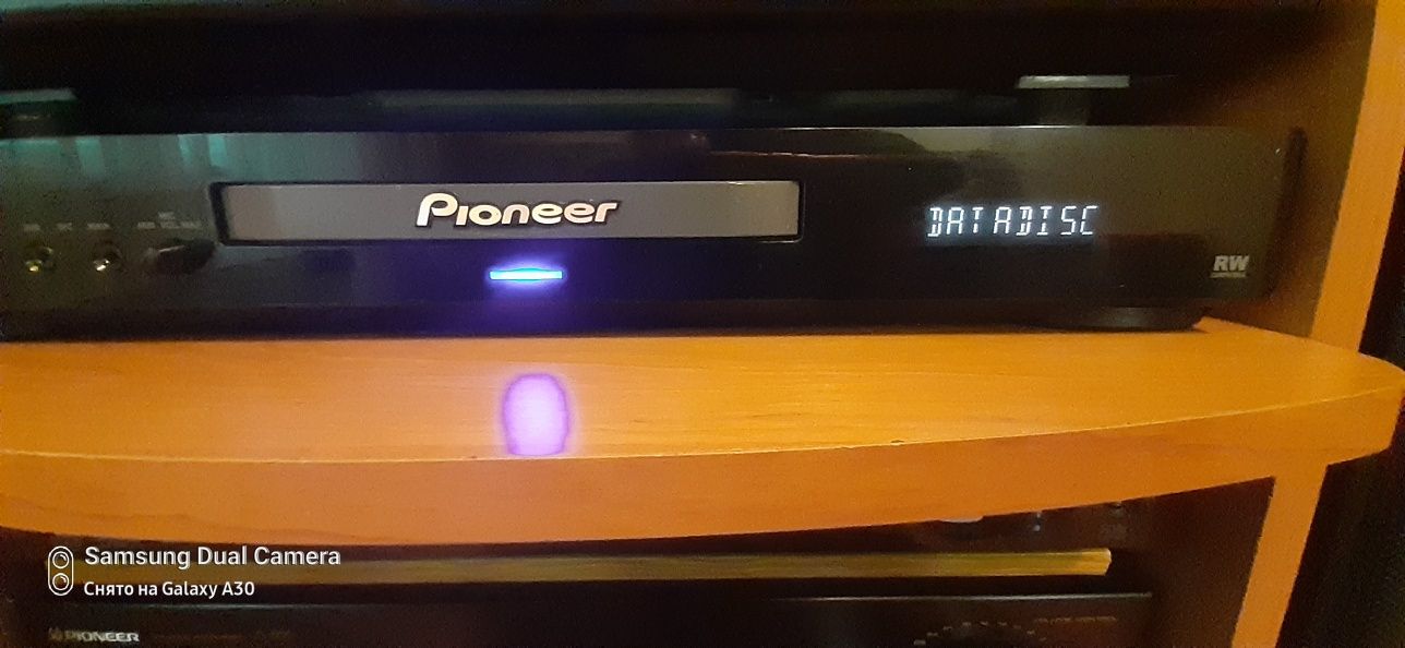 Продам dvd ресивер PIONEER XV - DV 365 K.