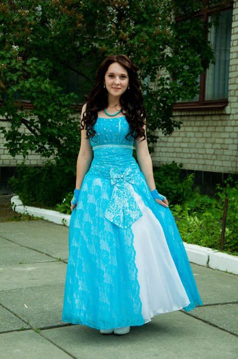 Випускна сукня/рукавички