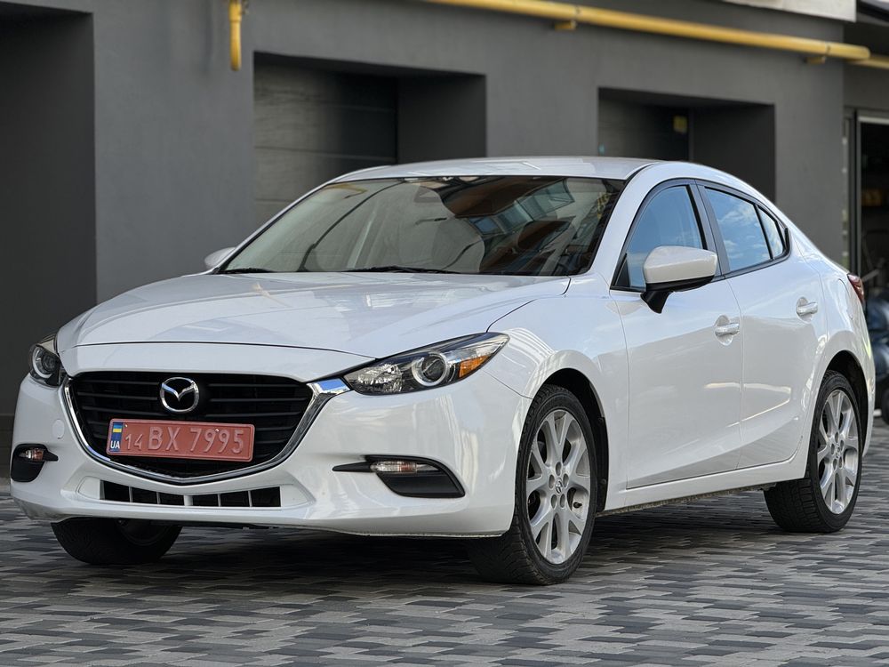 Mazda 3 2017 рік