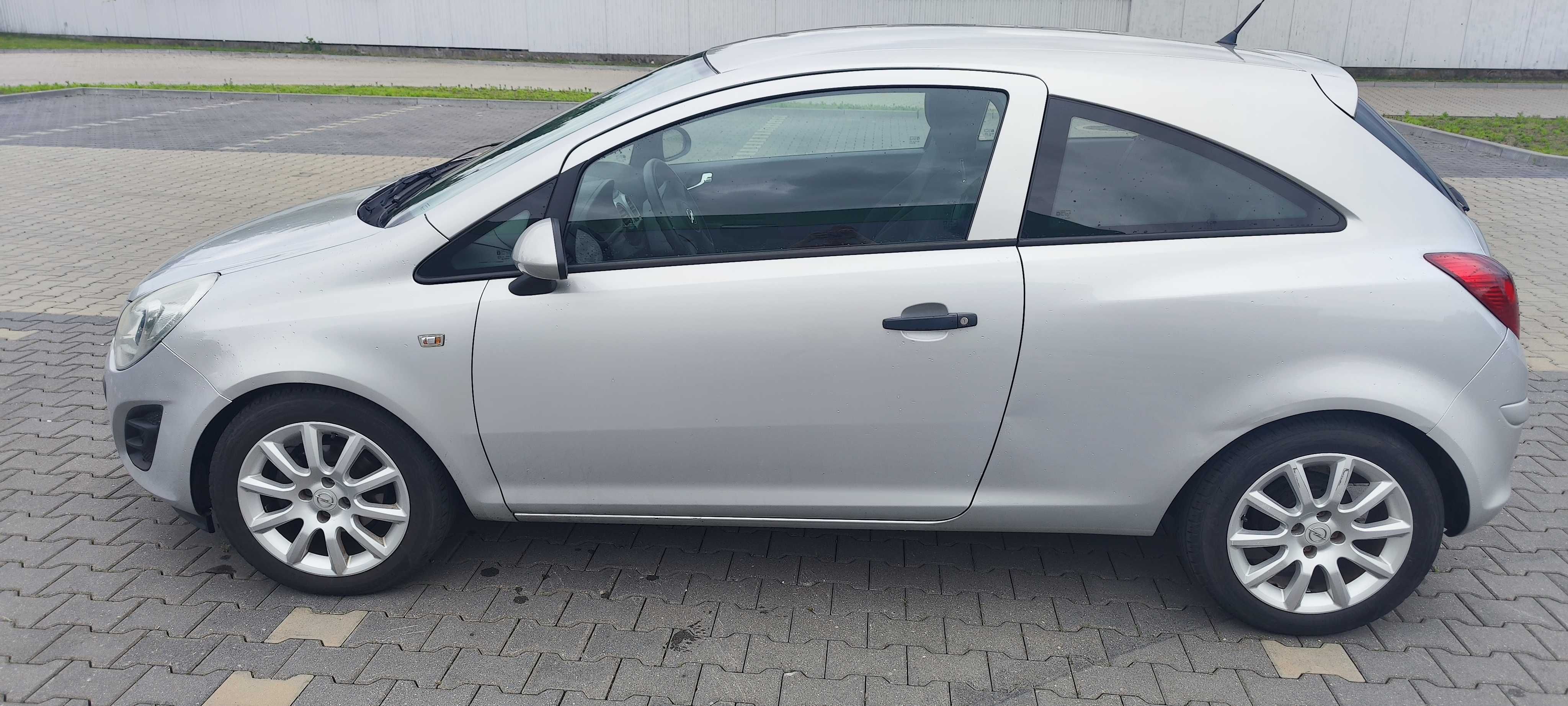 Opel Corsa D 1.2 Benzyna (2011)