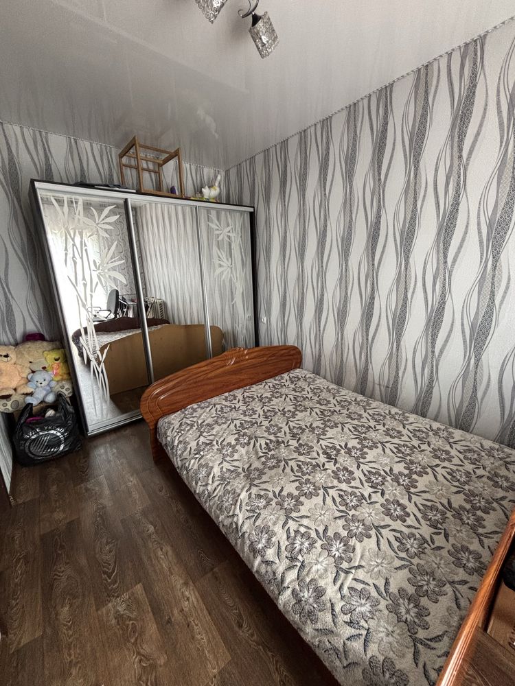Продается 2 комнатная квартира. Автономное отоплние. Гараж. Славянск
