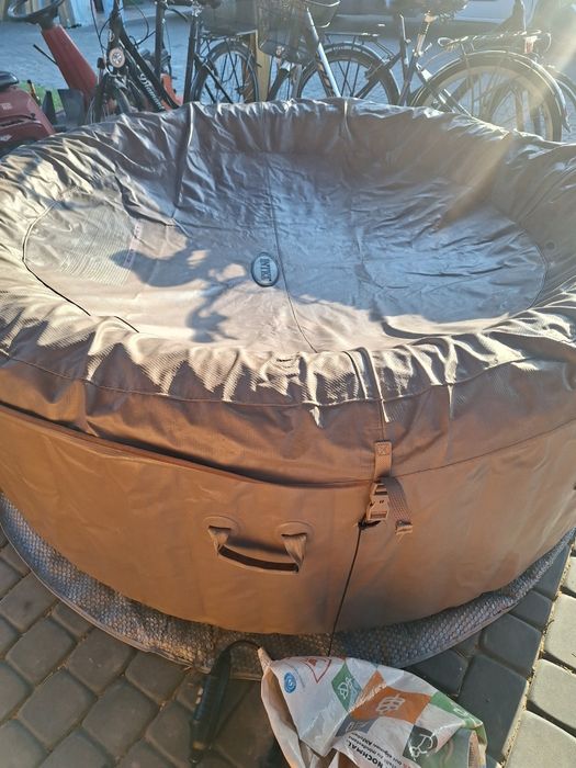 Jacuzzi dmuchane