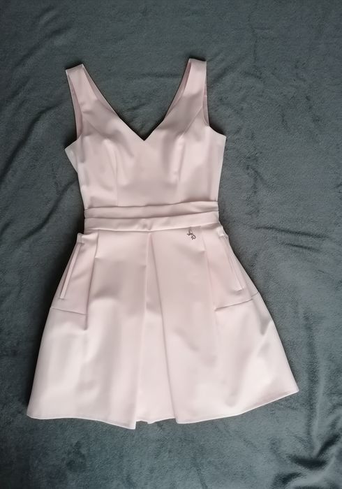 Sukienka pudrowy róż, roz. 36