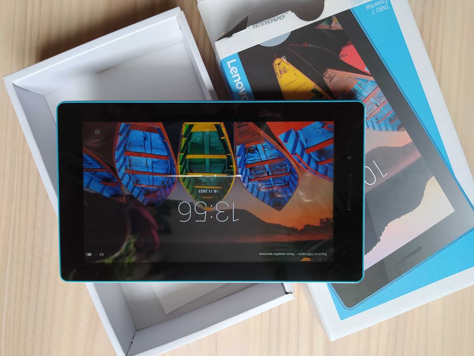 Планшет Lenovo TB3-710i