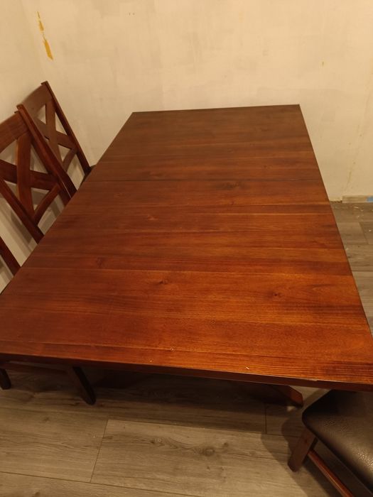 Sprzedam stół i krzesla dębowe