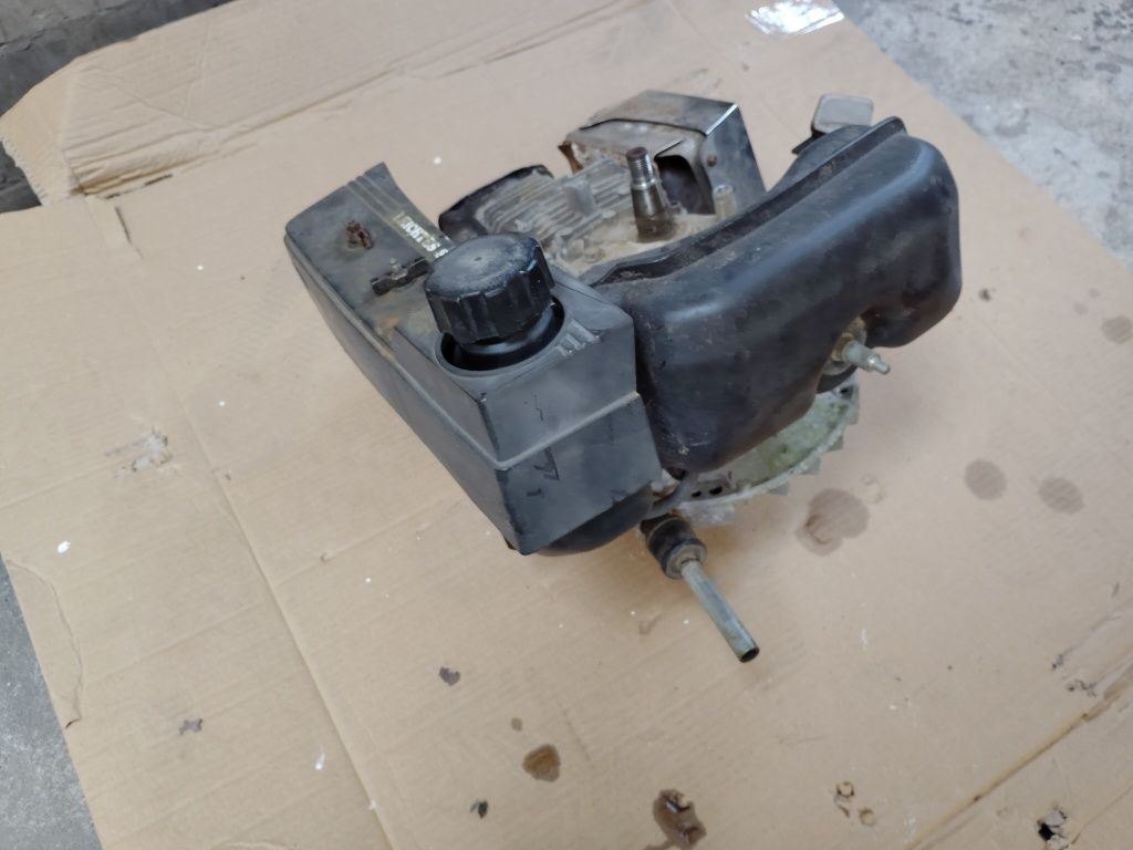 Kosiarka spalinowa HONDA HR216 gaźnik nóż sprzęgło szarpak rączka
