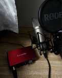 Zestaw do nagrywania Mikrofon rode nt1a nt1-a interfejs focusrite