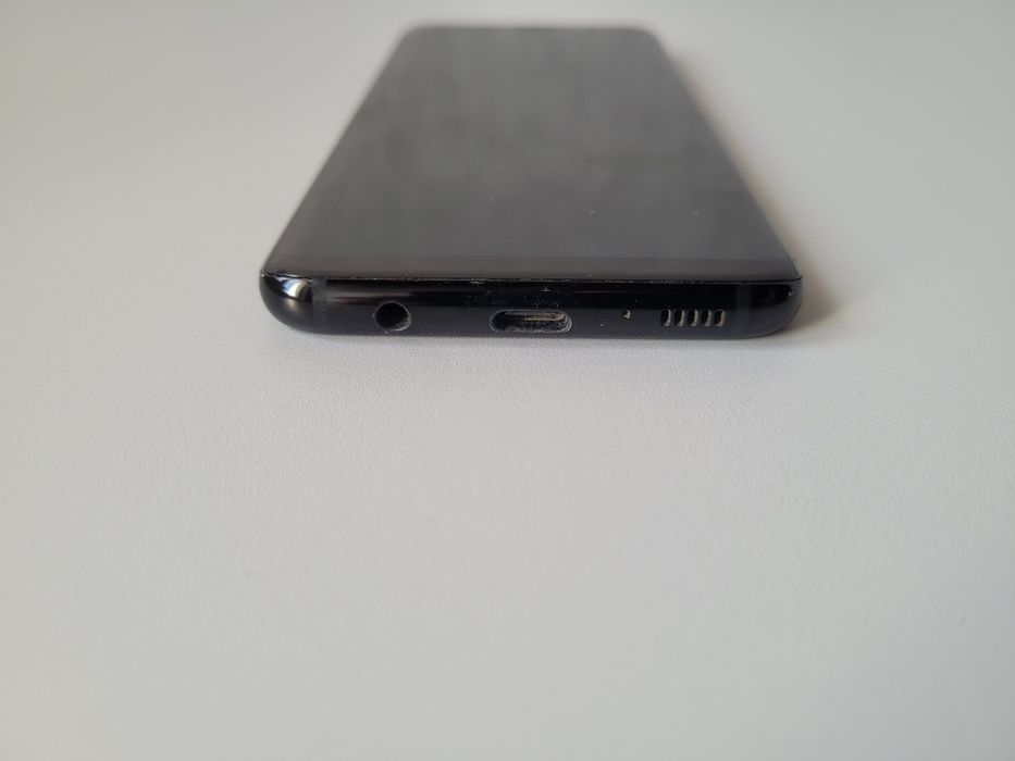 Telefon galaxy s8 sm-g950f + obudowa i szybki ochronne