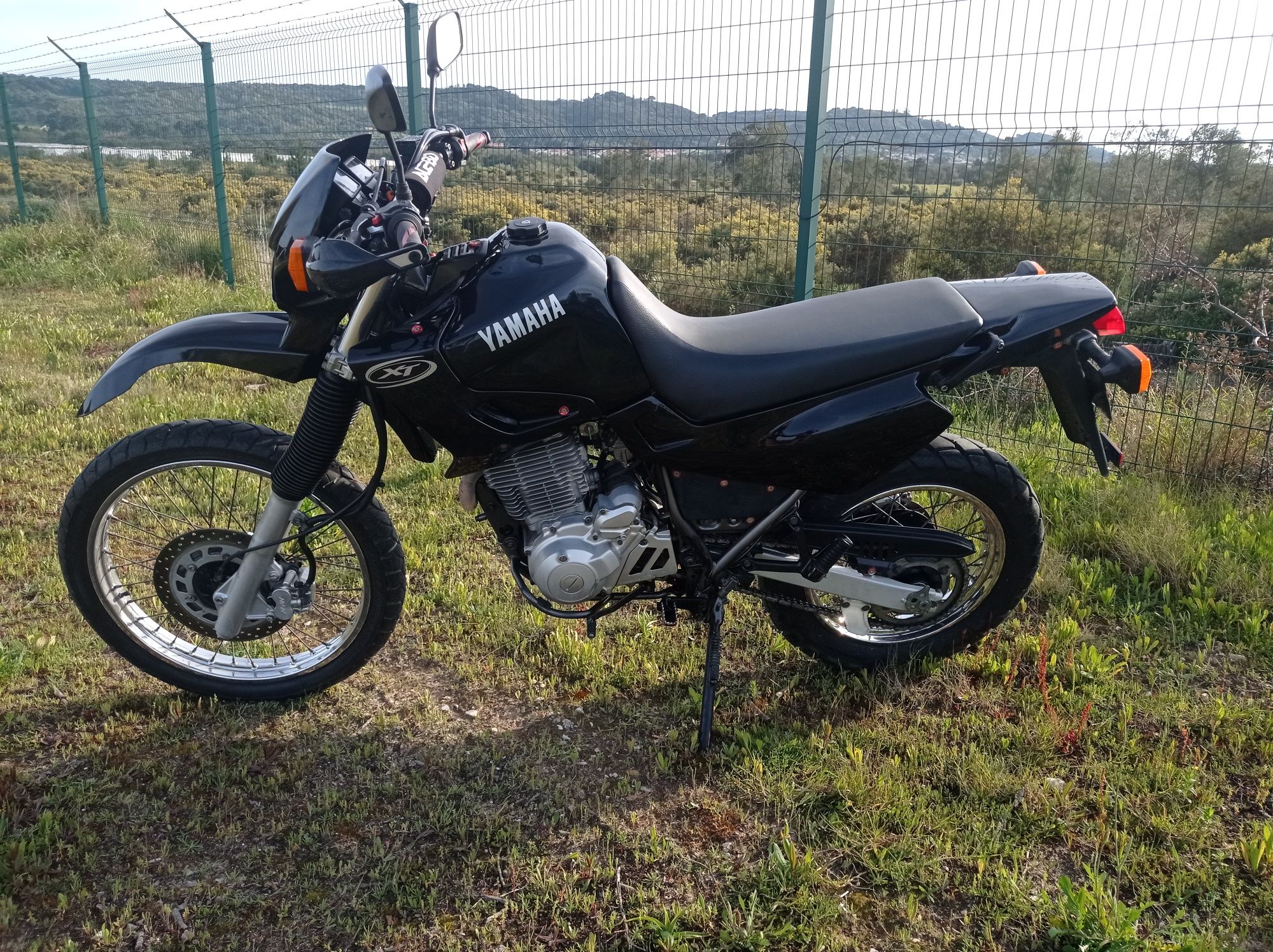 Yamaha XT 600 E - aceito troca