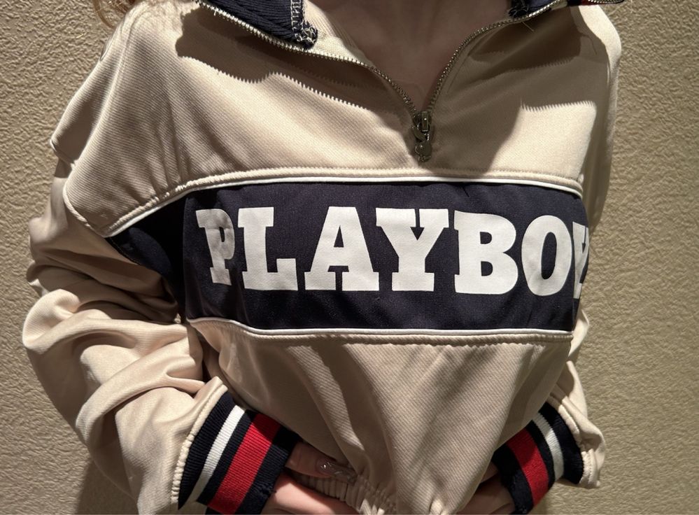 трендова кофта PlayBoy