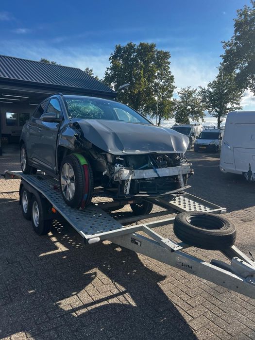 Hyundai kona. 2020 р 64 кв