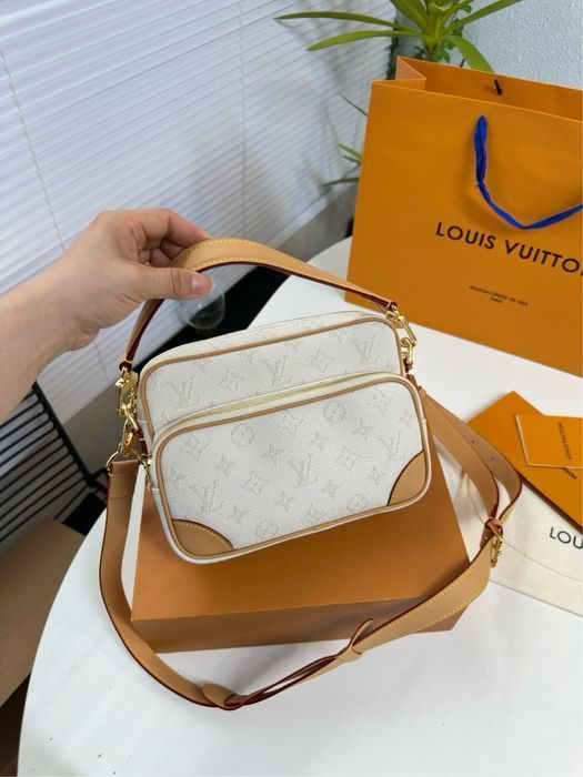 Louis Vuitton pharrell williams сумка мужская унисекс белая оригинал