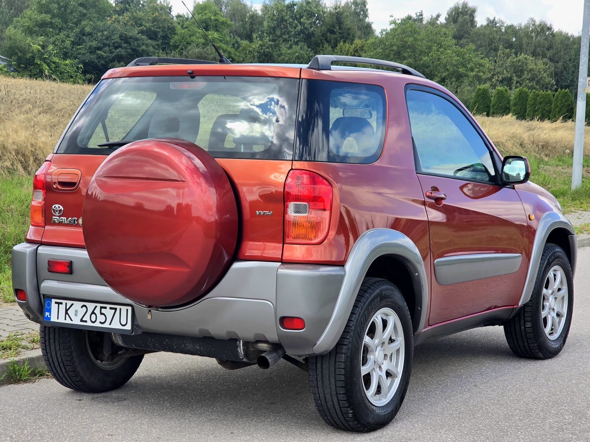 Toyota RAV4. 4x4 Niski przebieg
