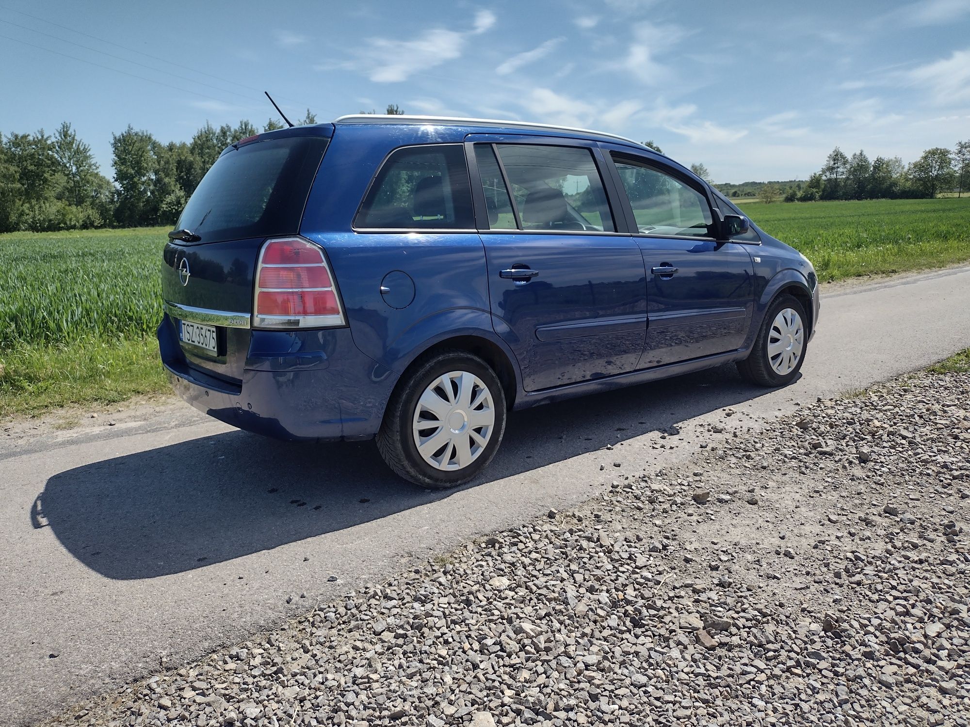 Opel Zafira b 1,9 d