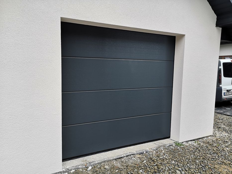 Brama na Pilota ANTRACYT 3000X2125 Brama garażowa segmentowa ocieplana