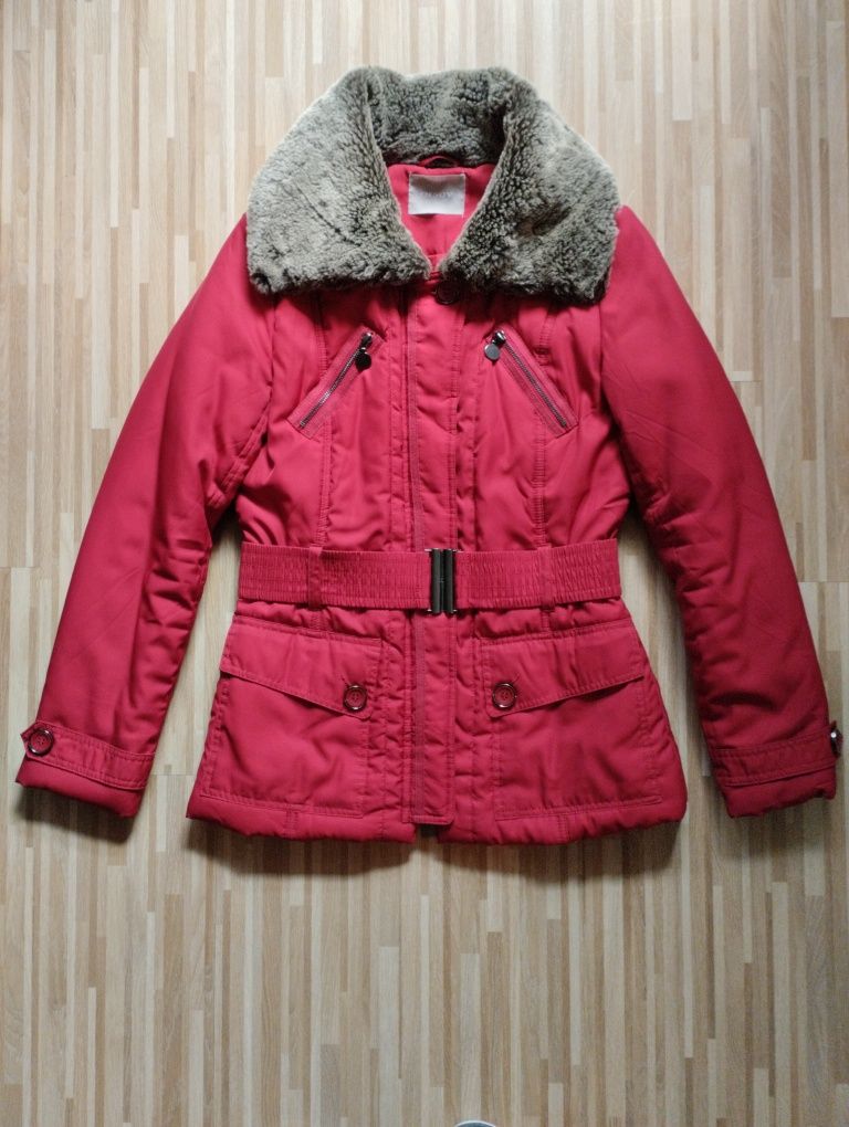 Czerwona kurtka zimowa Orsay, rozmiar 38