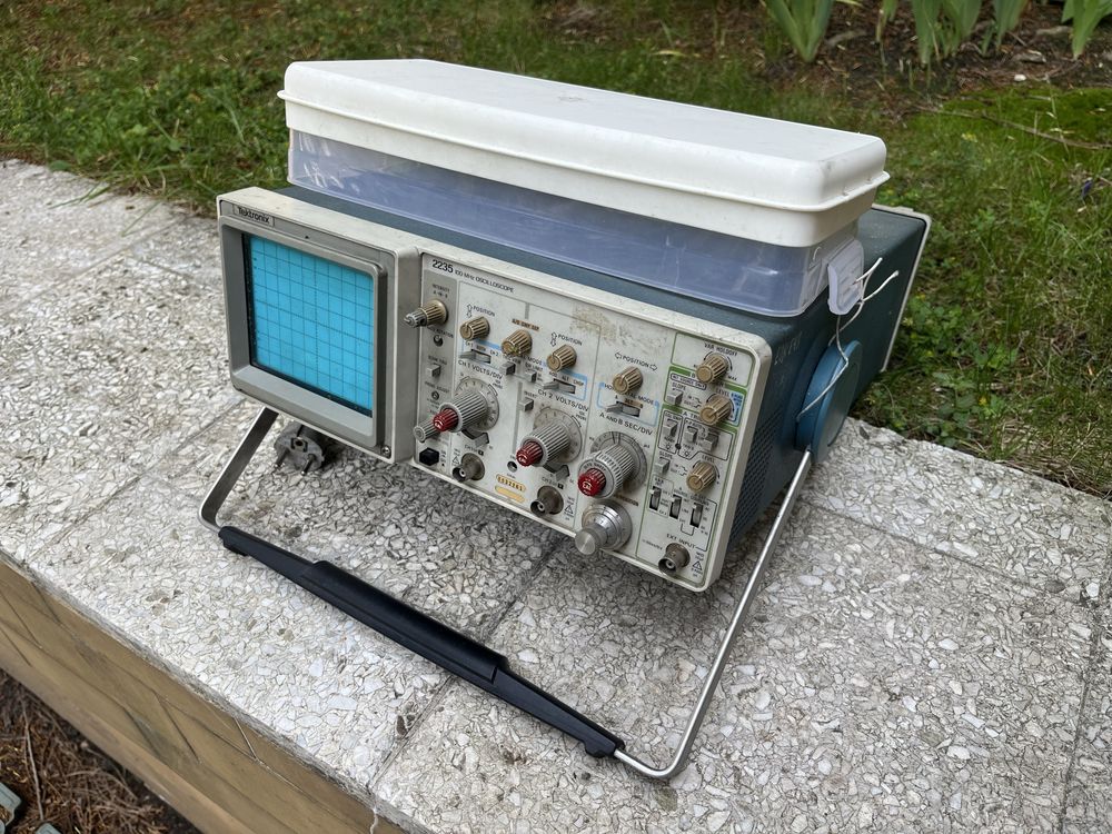 Oscyloskop Tektronix 2235 do 100MHz