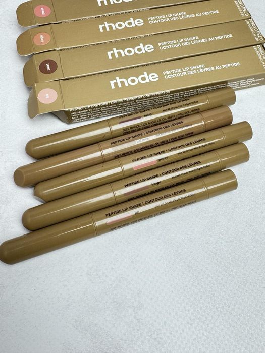 Олівець для губ Rhode