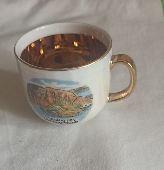 Гарненька чашечка для кави