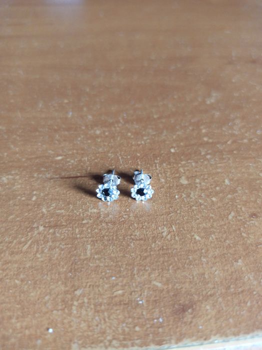 Kolczyki kwiatki srebrno-czarne + gratis