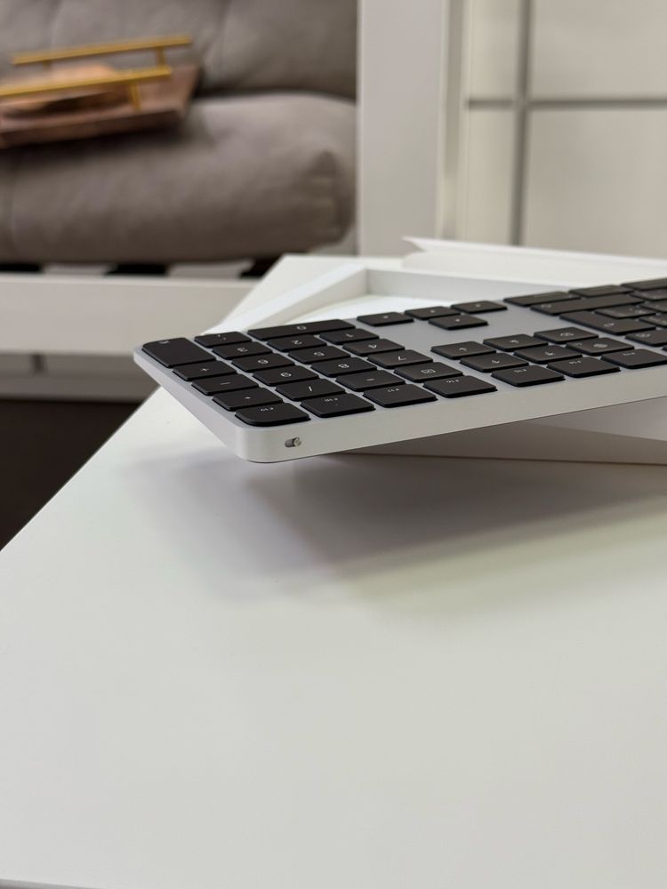 Клавіатура Magic KeyBoard With Numeric Keypad Black