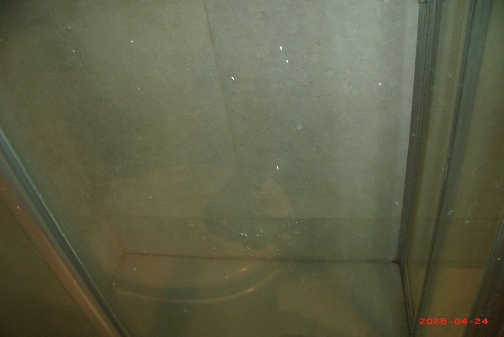 Vendo base e cabine de duche