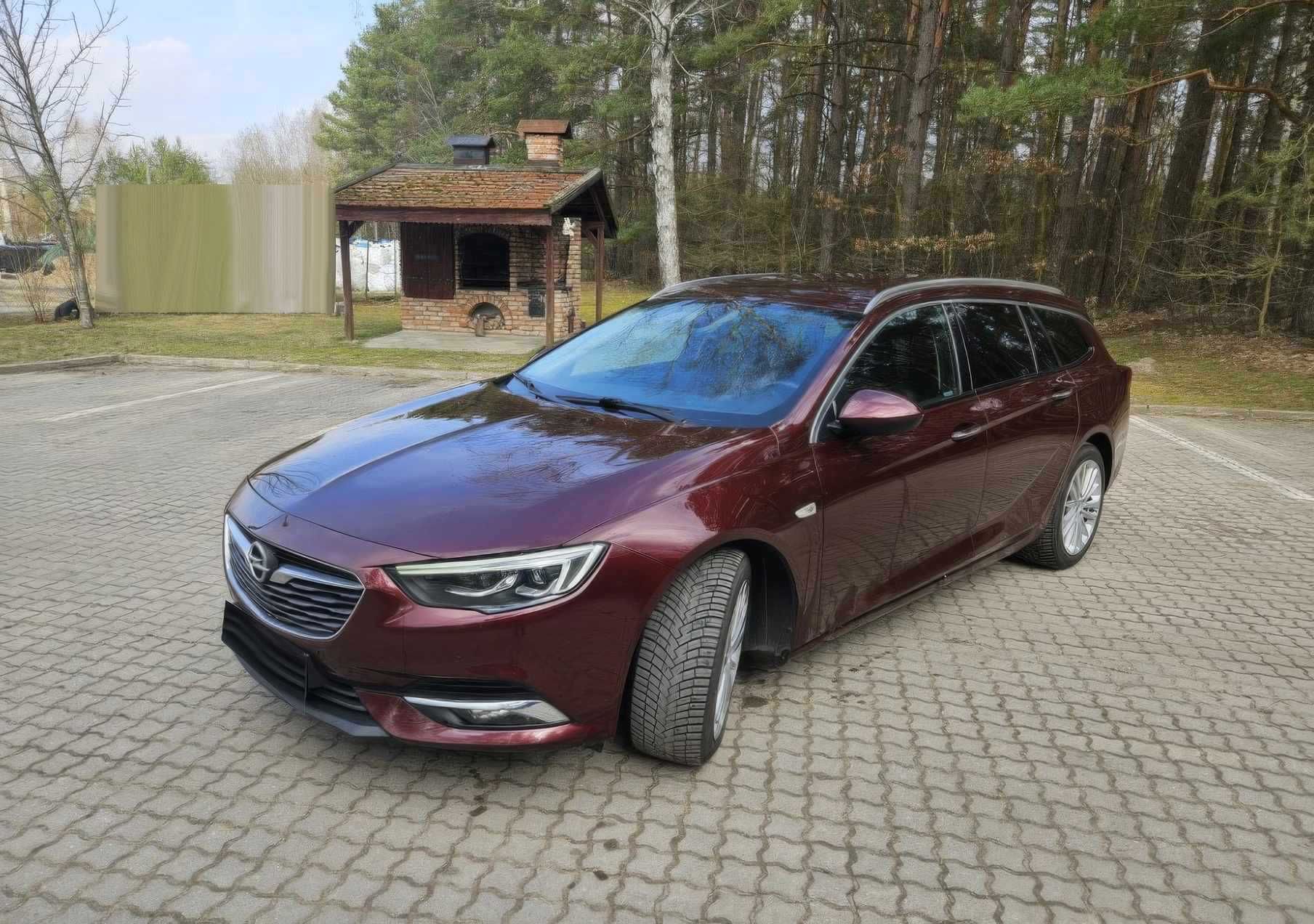 Opel     Insignia