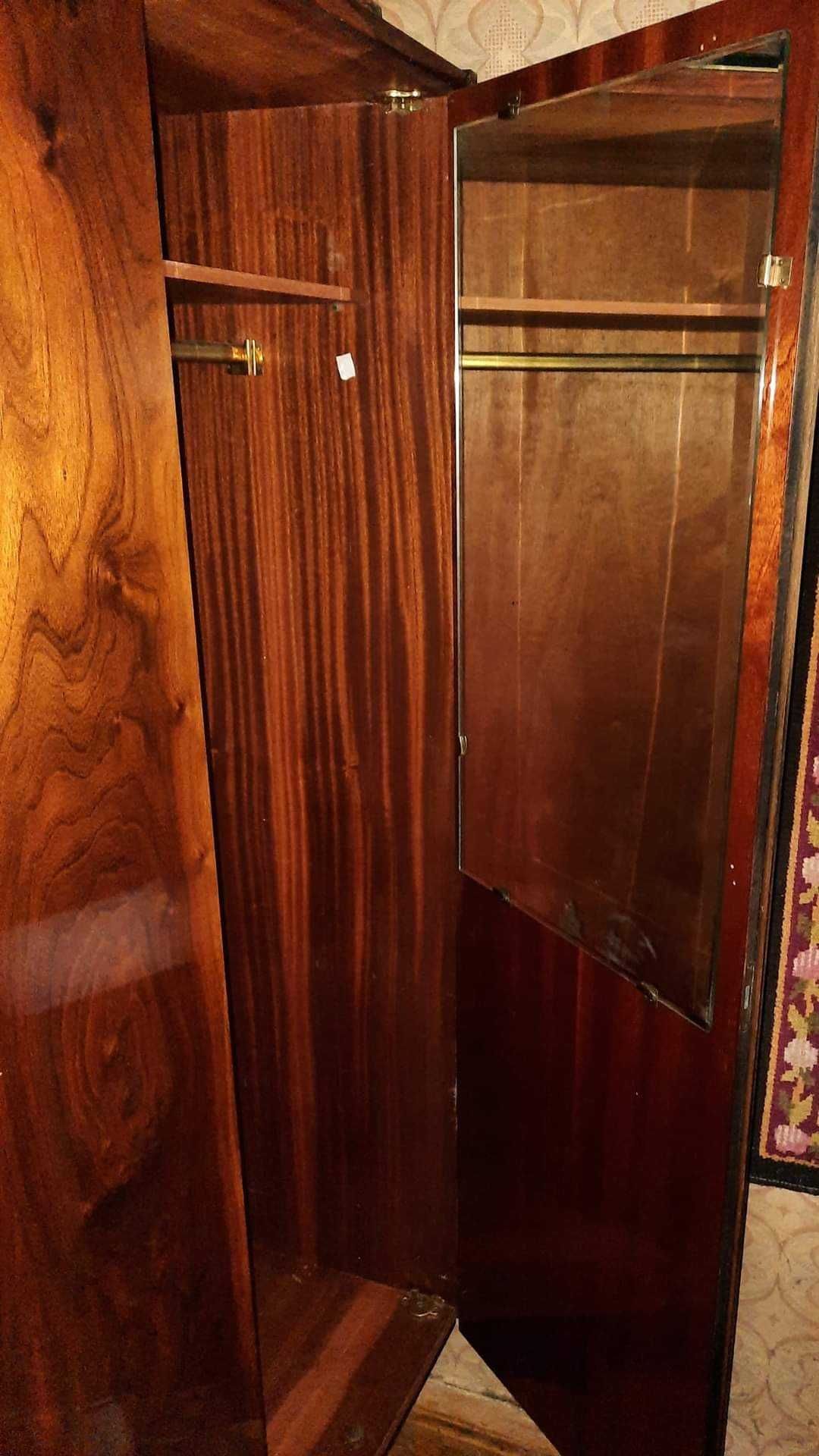Шкаф для одежды, долговечный, удобный, массив дерева