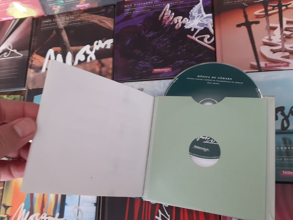 Coleção com 25 CDs de Mozart.  Música Clássica cd e livretos