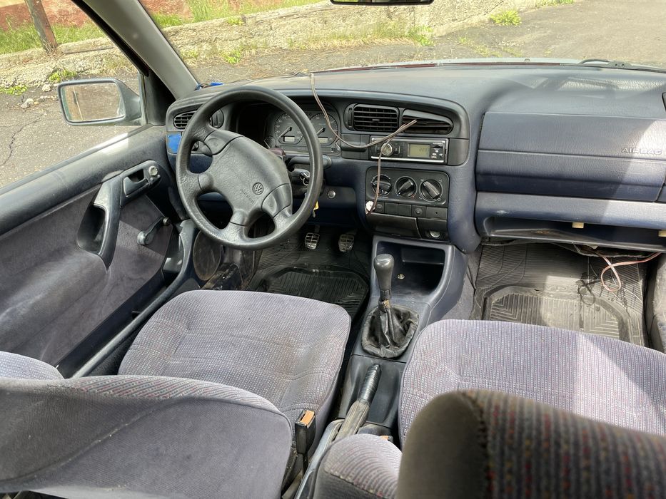Продам Voklswagen Vento 1.8 бенз