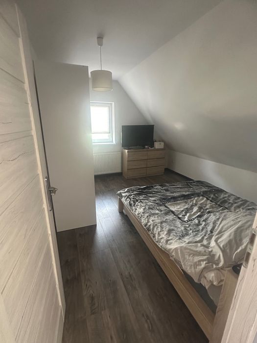 Połowa domu 90 m² z dużym podwórkiem