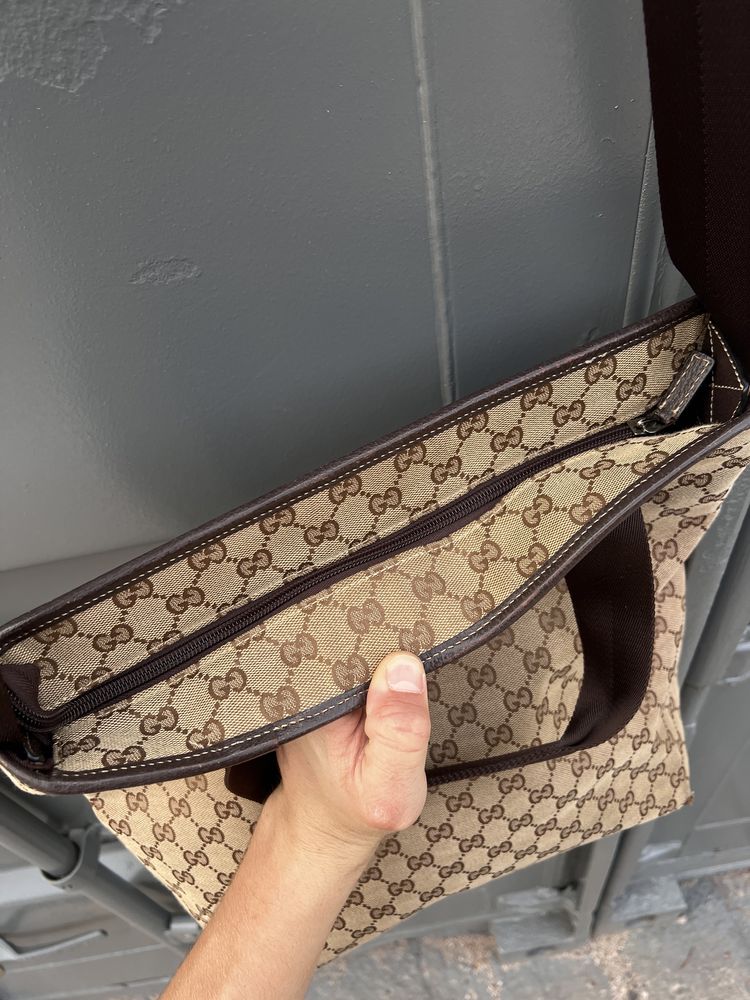 Torba na ramię Gucci vinatge monogram
