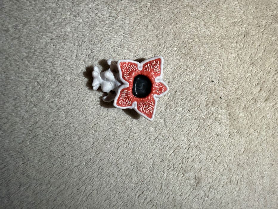 Stranger Things funko Kinder joy